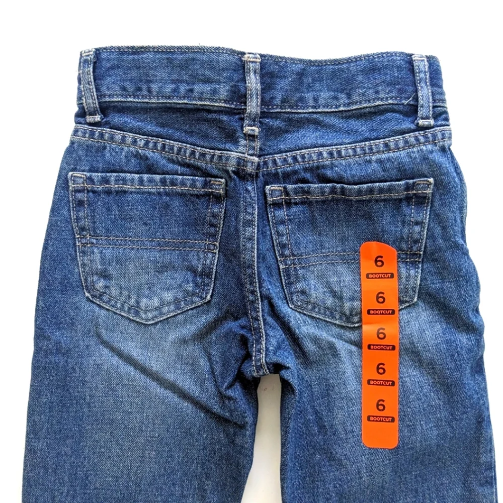 The Children's Place 6 Bootcut Jeans in Medium Indigo NWT